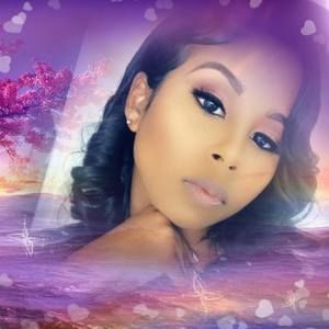 Meet your Posher, Briana